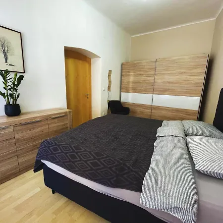 Viktorija Center Апартаменти *